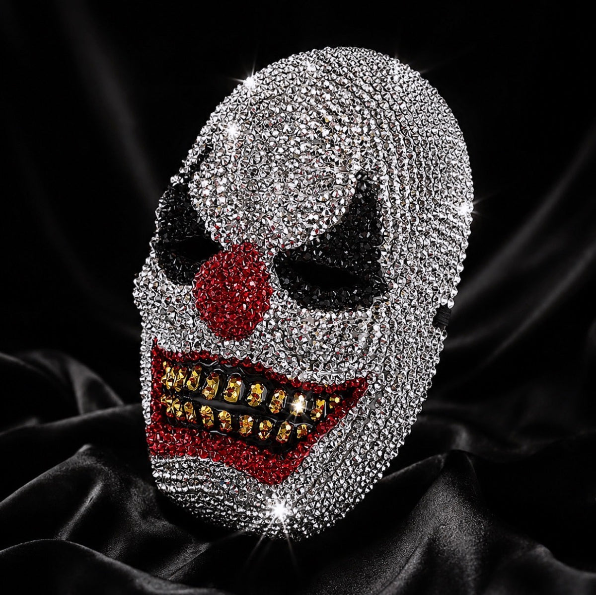 Haunted Elegance: Phantom Glamour Rhinestone Horror Mask⁠